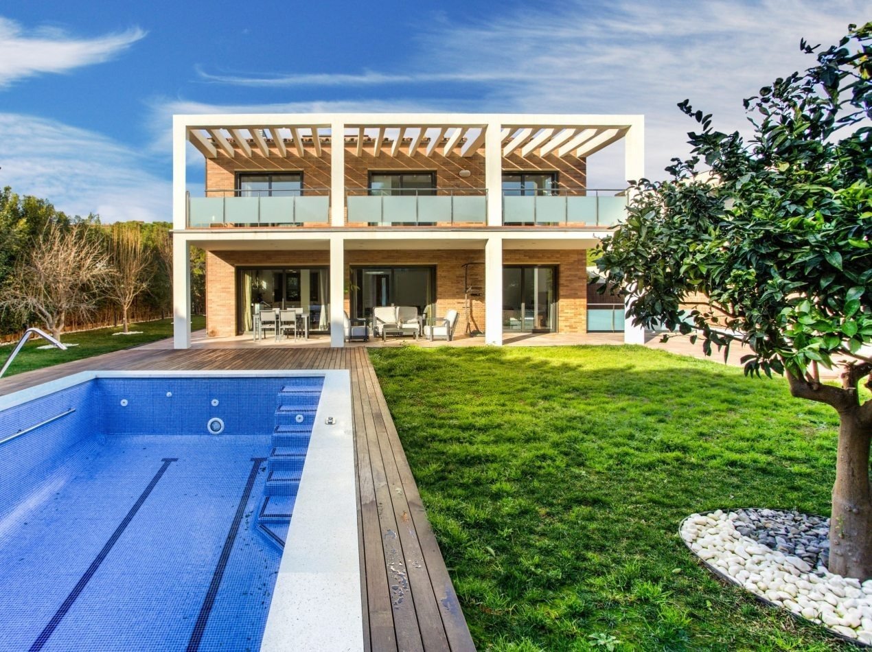 House à Gava, Barcelona, Espagne 6 chambres, 400 m2 No. 140719