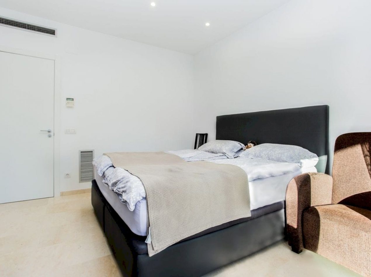 House à Gava, Barcelona, Espagne 6 chambres, 400 m2 No. 140719