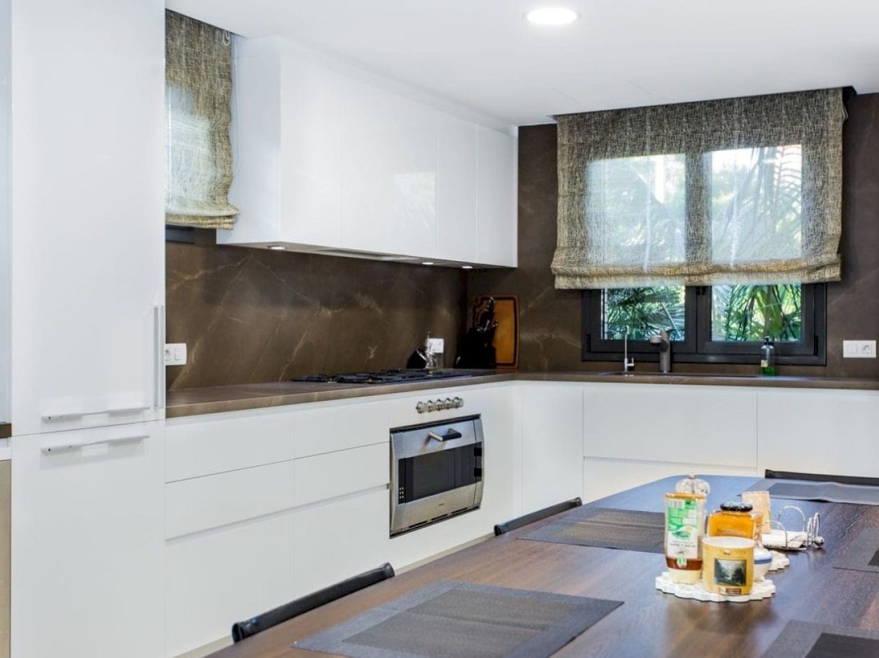 House à Gava, Barcelona, Espagne 6 chambres, 400 m2 No. 140719