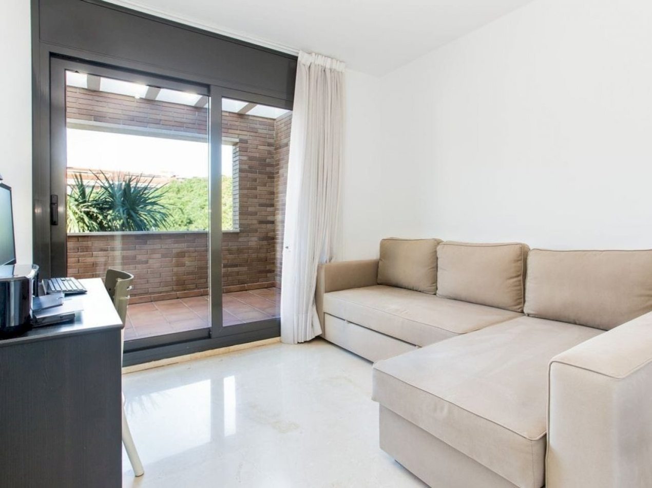 House à Gava, Barcelona, Espagne 6 chambres, 400 m2 No. 140719