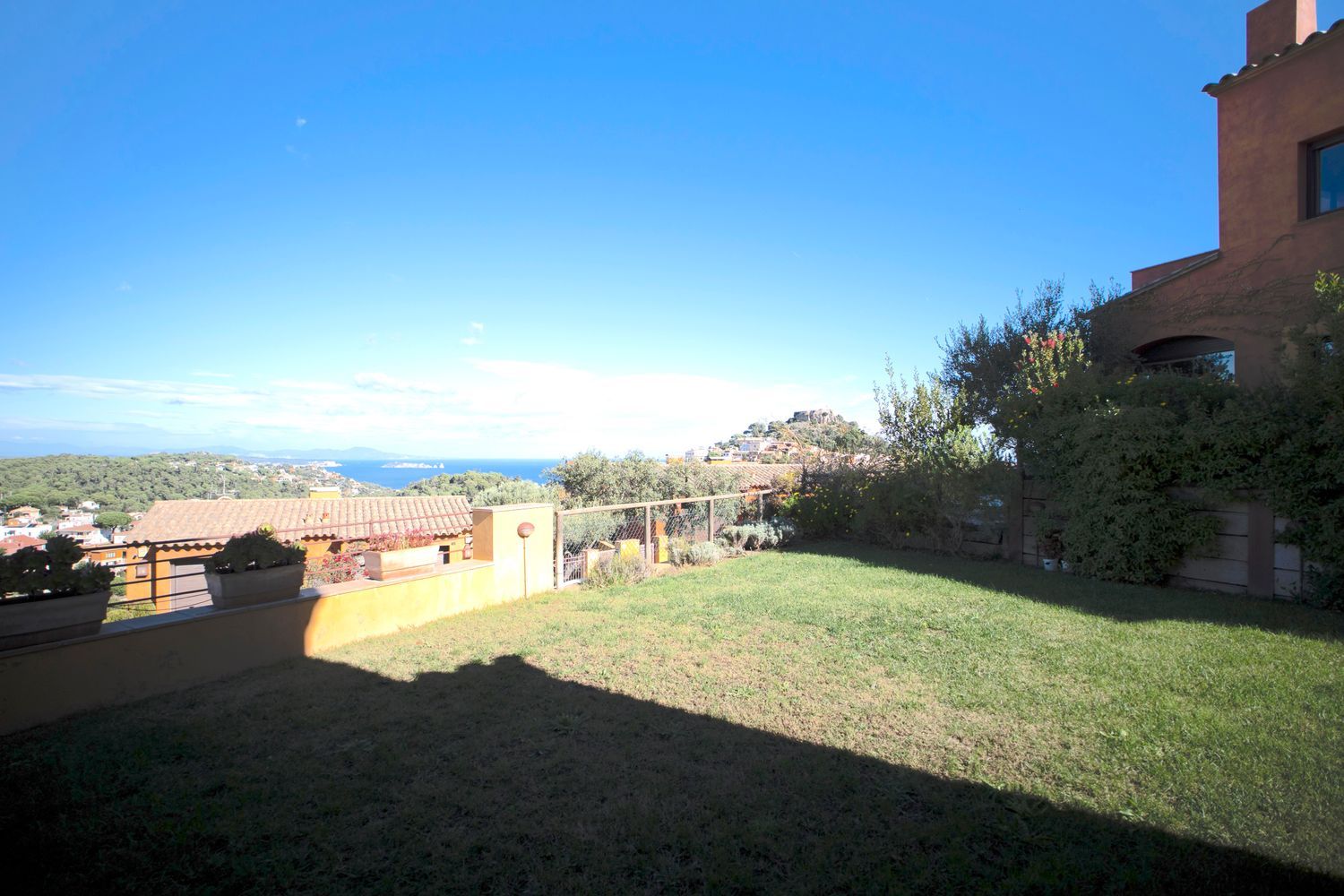 Villetta a schiera a Begur, Girona, Spagna 3 camere da letto, 226 mq. N° 140718