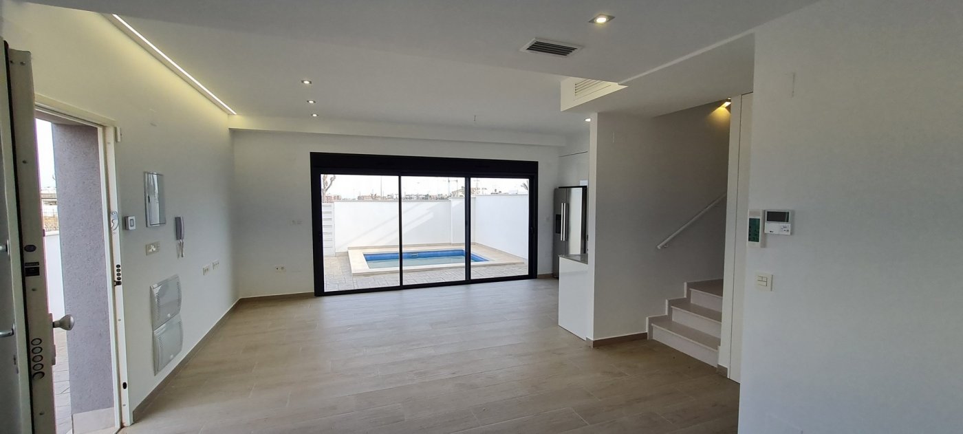 Villa in Alicante, Spanien 3 Schlafzimmer, 97 m2 Nr. 75879