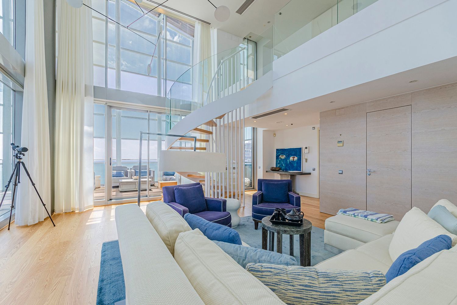 Dzīvoklis Barcelona, Spānijā 2 istabas, 145 m2 Nr. 154584