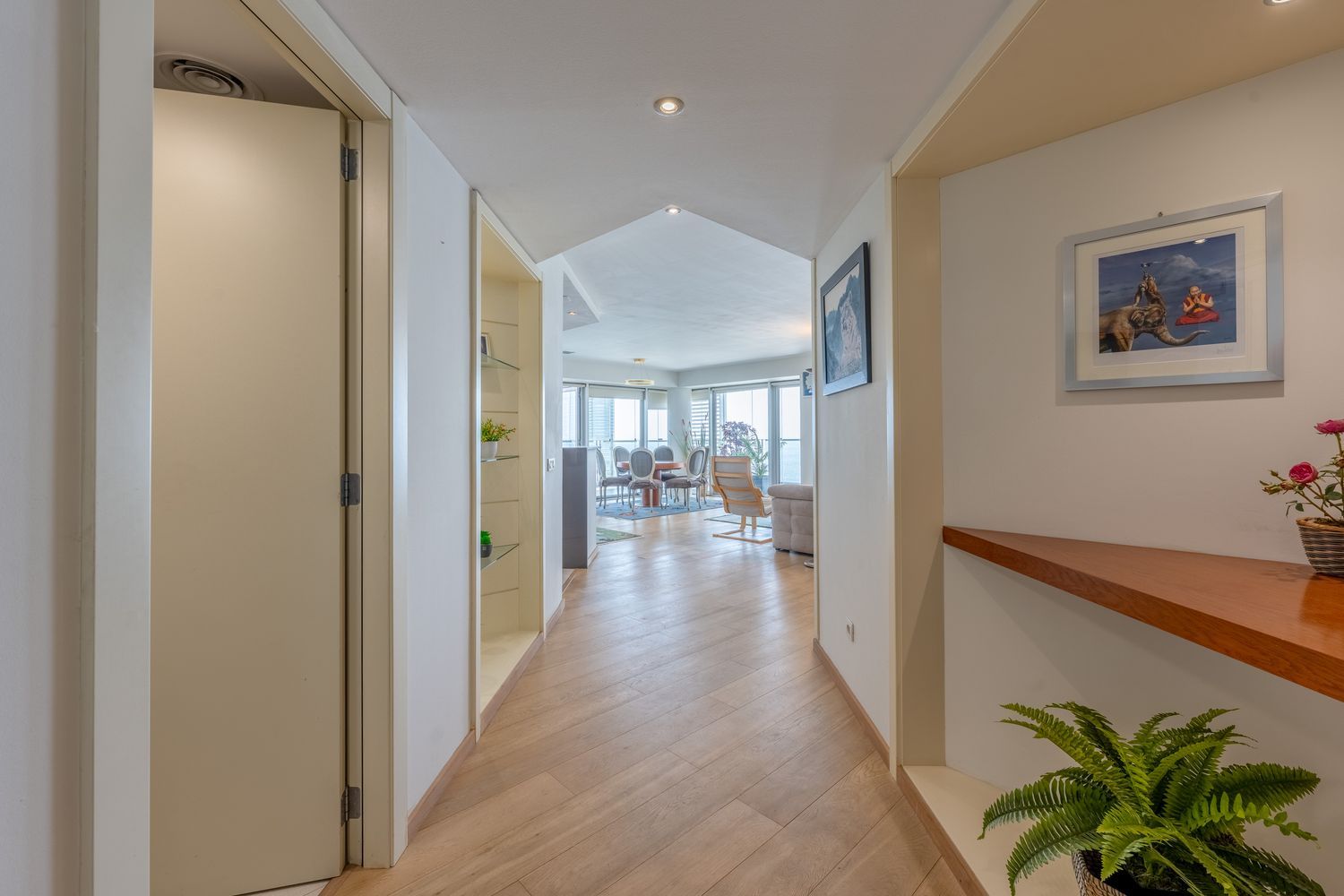 Apartment à Barcelona, Espagne 4 chambres, 242 m2 No. 154586