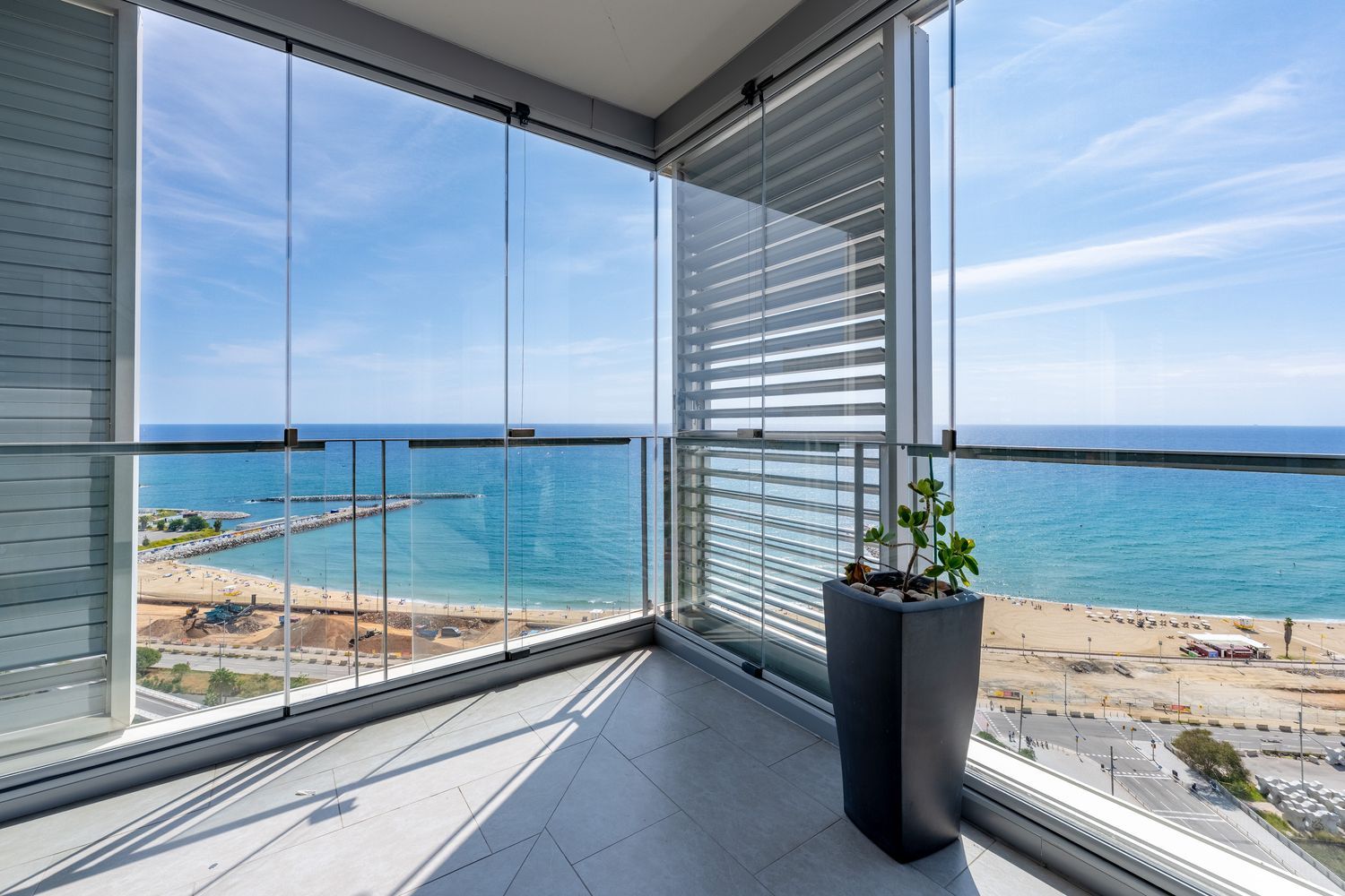 Apartment à Barcelona, Espagne 4 chambres, 242 m2 No. 154586