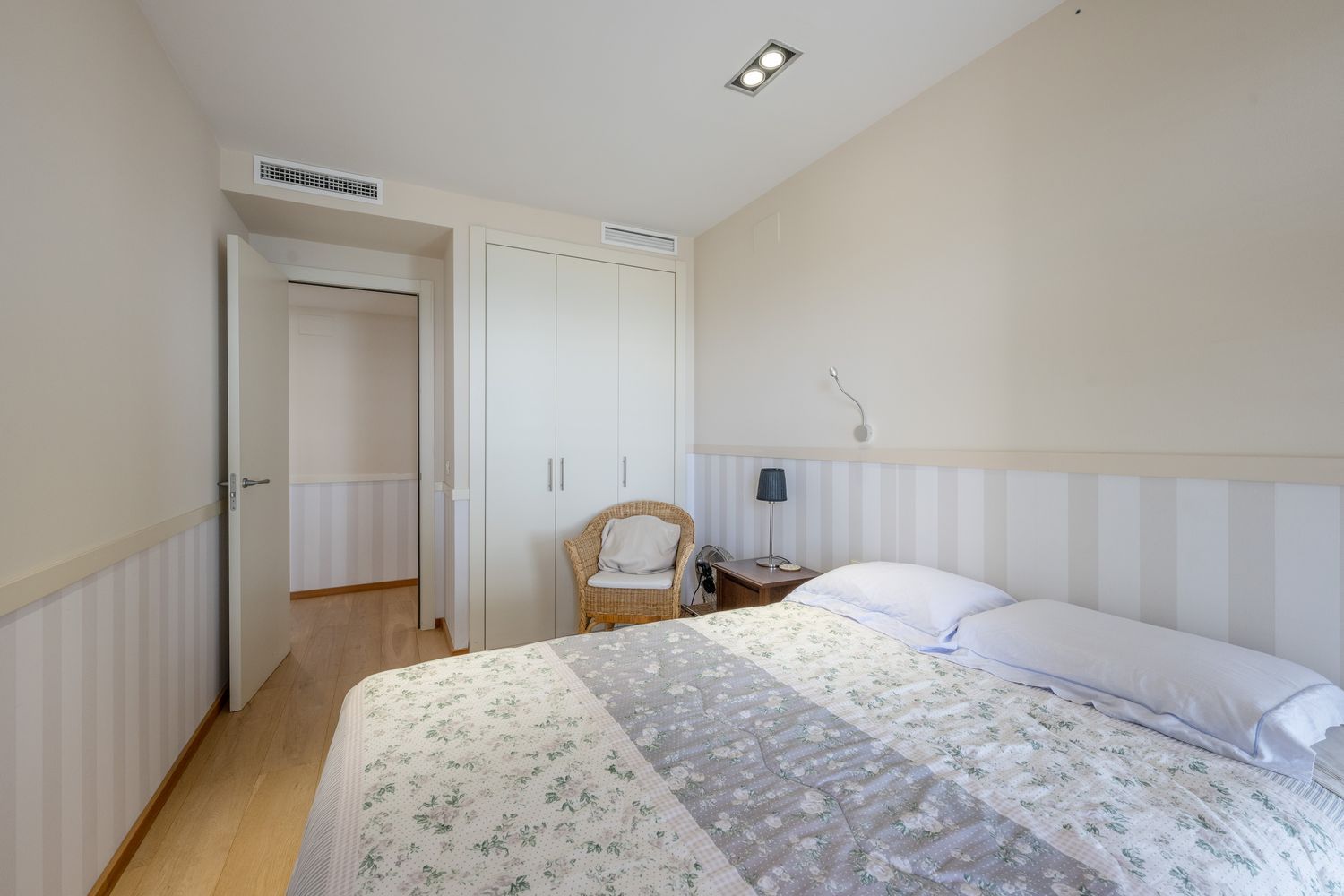 Apartment à Barcelona, Espagne 4 chambres, 242 m2 No. 154586