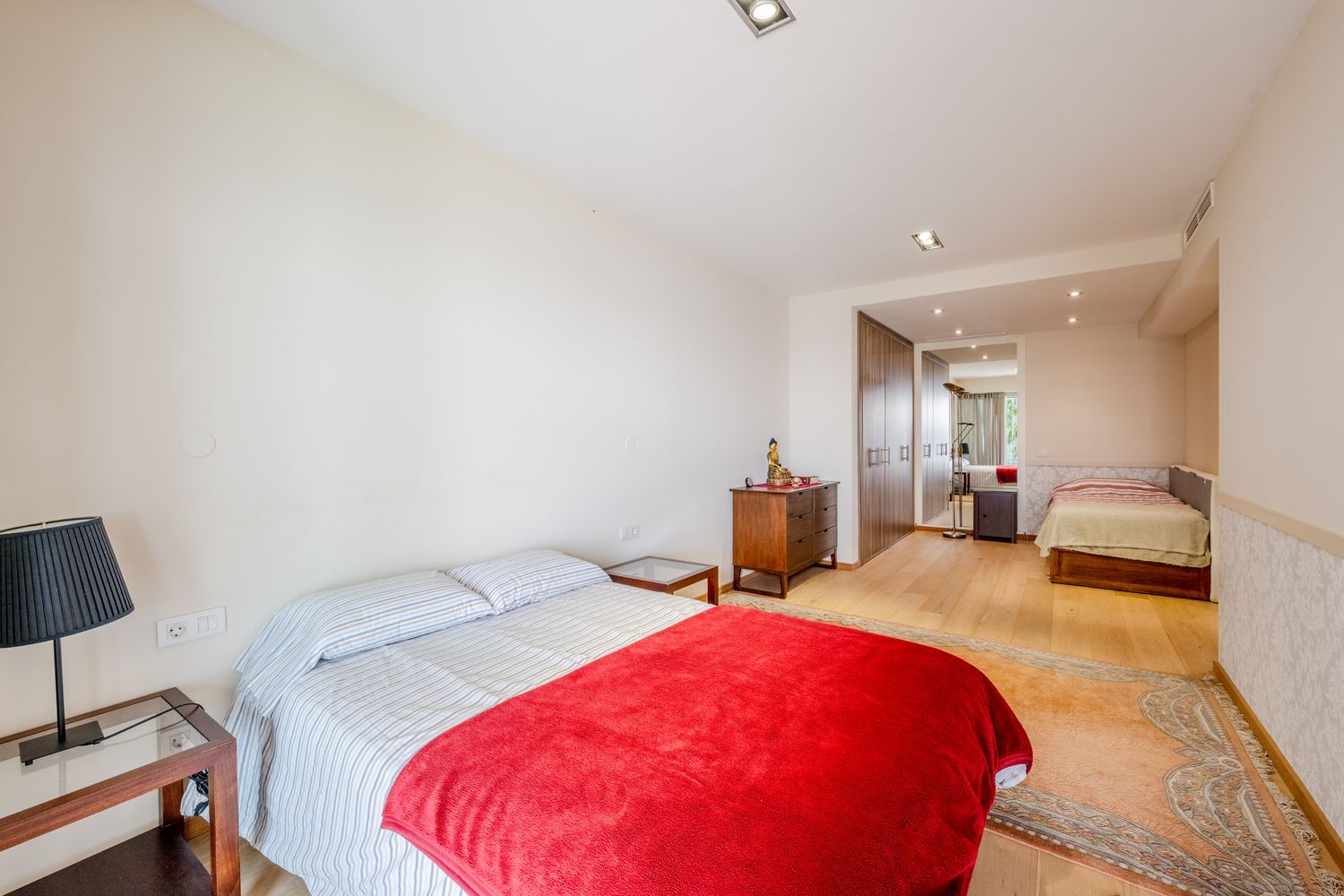 Apartment à Barcelona, Espagne 4 chambres, 242 m2 No. 154586