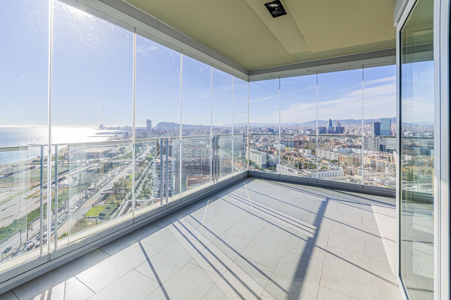 Wohnung in Barcelona, Spanien 3 Schlafzimmer, 187 m2 Nr. 154585