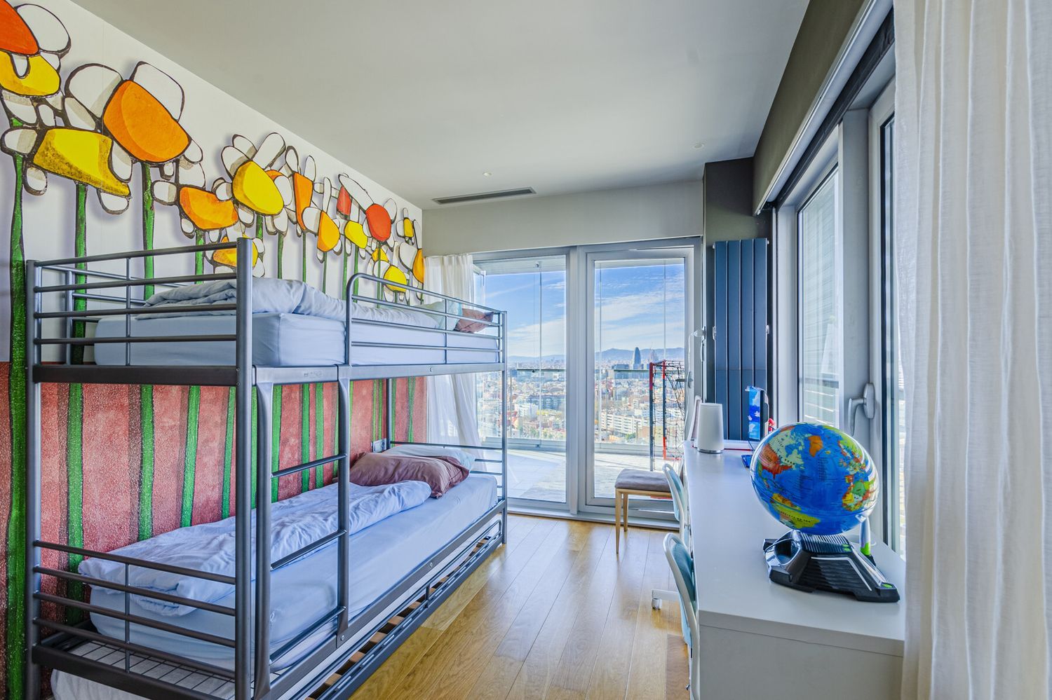 Wohnung in Barcelona, Spanien 3 Schlafzimmer, 187 m2 Nr. 154585