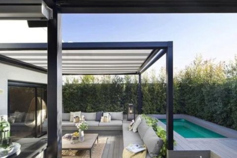 Dzīvoklis Barcelona, Spānijā 5 istabas,  Nr. 154590