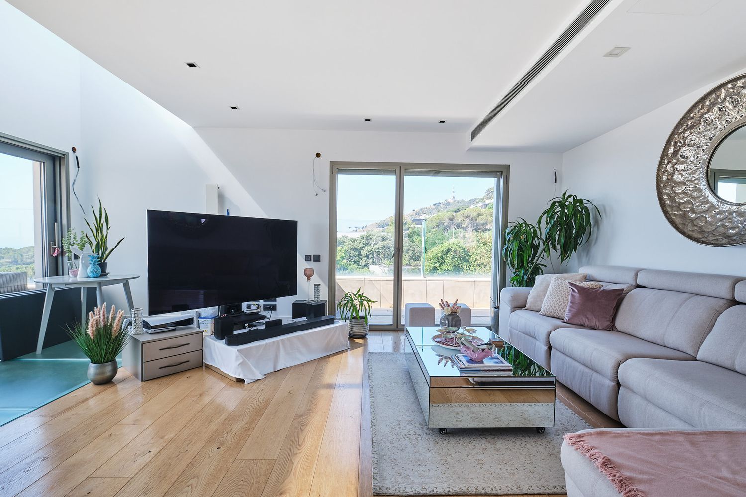 House à Barcelona, Espagne 7 chambres, 633 m2 No. 154589