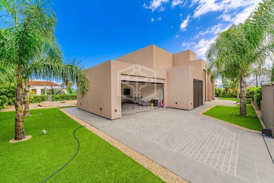 Villa in Puerto de la Cruz, Tenerife, Spain 4 bedrooms, 308 sq.m. No. 160599