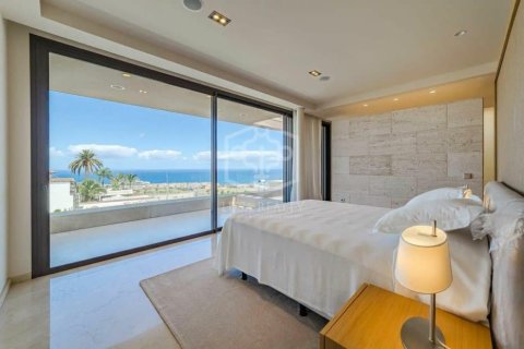 Villa in Puerto de la Cruz, Tenerife, Spain 4 bedrooms, 308 sq.m. No. 160599