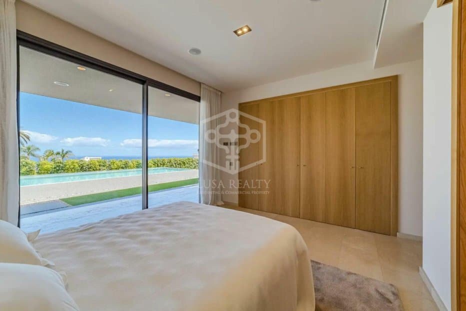 Villa in Puerto de la Cruz, Tenerife, Spain 4 bedrooms, 308 sq.m. No. 160599