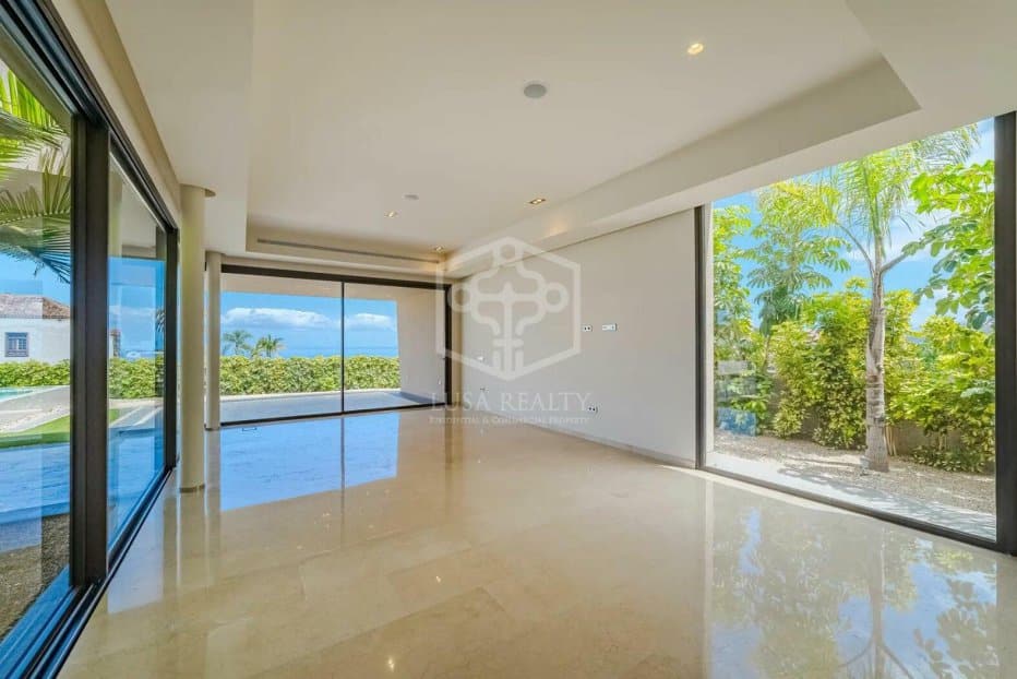 Villa in Puerto de la Cruz, Tenerife, Spain 4 bedrooms, 308 sq.m. No. 160599