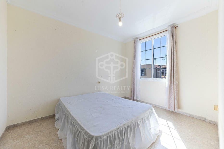 Propiedad comercial en Arona, Tenerife, España 14 dormitorios, 453 m2 No. 160601