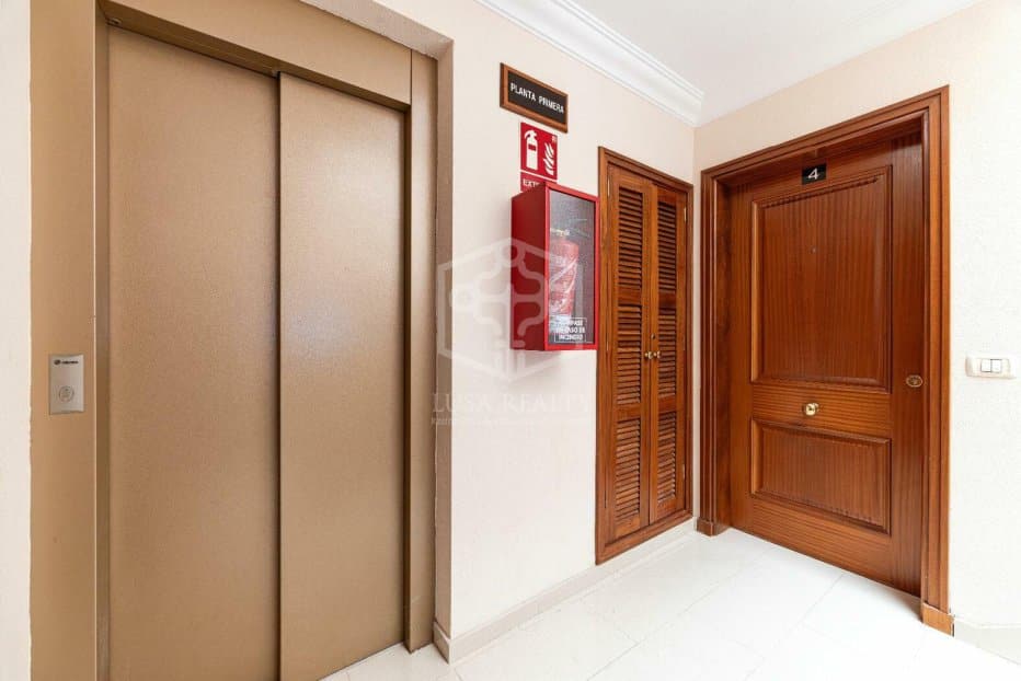 Propiedad comercial en Arona, Tenerife, España 14 dormitorios, 453 m2 No. 160601