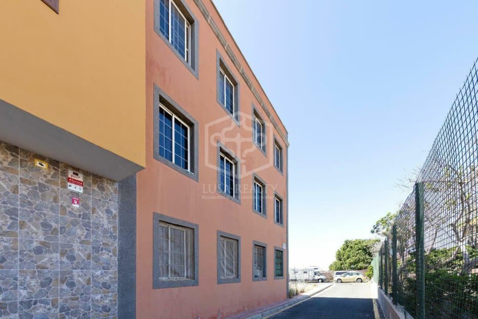 Propiedad comercial en Arona, Tenerife, España 14 dormitorios, 453 m2 No. 160601