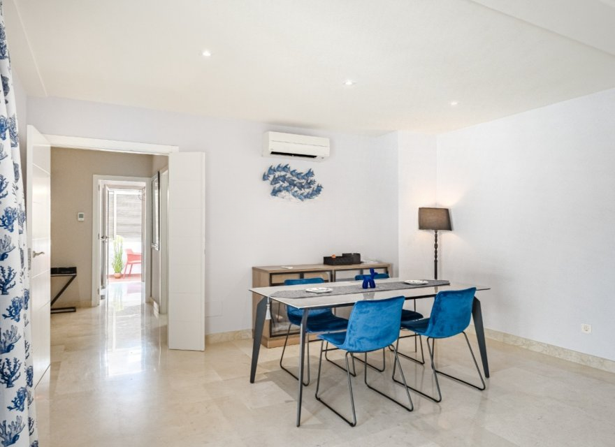 Apartment in Tenerife, Spain 2 bedrooms, 140 sq.m. No. 195362