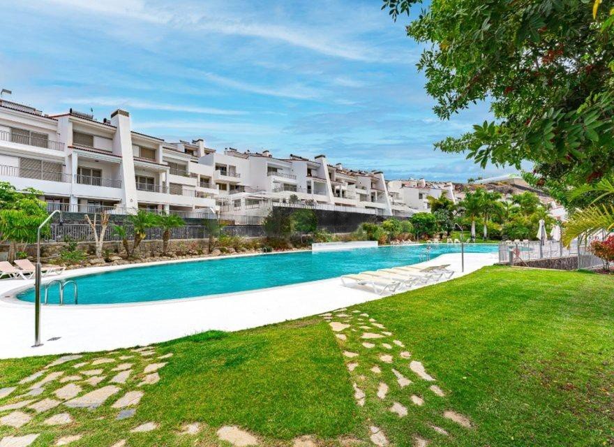 Apartment in Tenerife, Spain 2 bedrooms, 140 sq.m. No. 195362