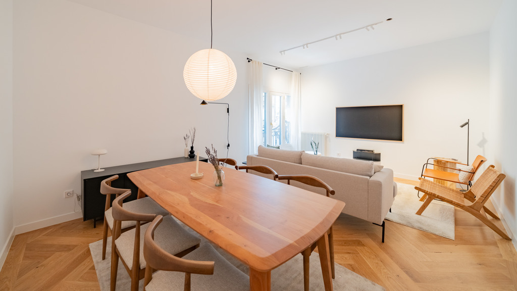Appartamento a Madrid, Spagna 3 camere da letto, 169 mq. N° 105901