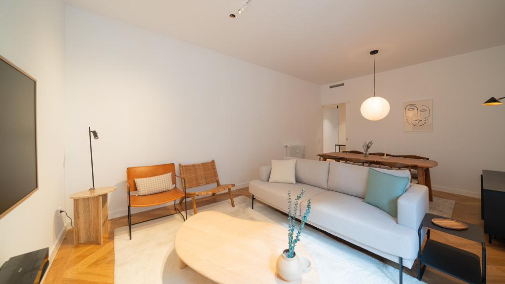 Appartamento a Madrid, Spagna 3 camere da letto, 169 mq. N° 105901
