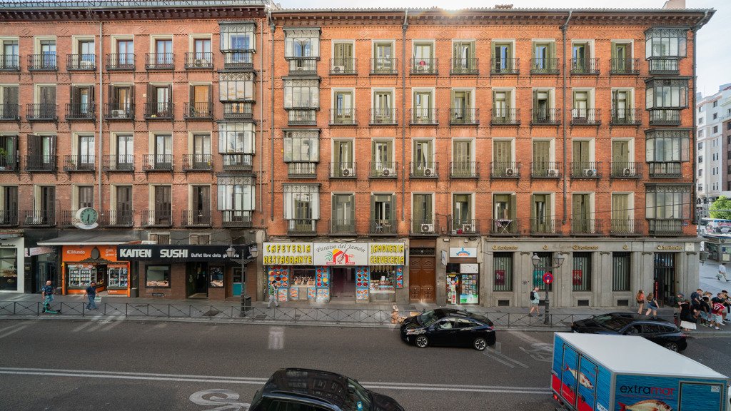 Appartamento a Madrid, Spagna 3 camere da letto, 169 mq. N° 105901