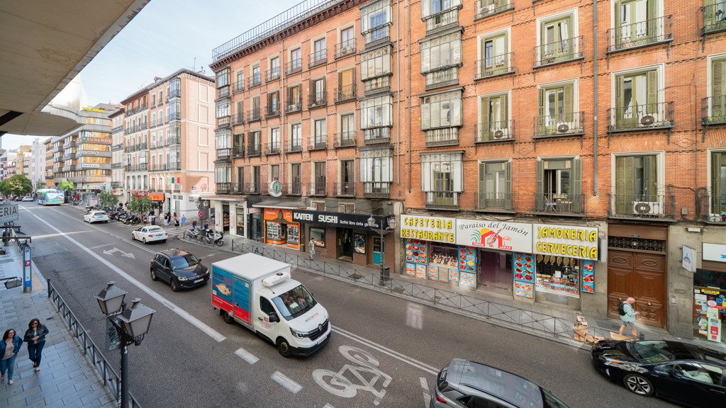 Appartamento a Madrid, Spagna 3 camere da letto, 169 mq. N° 105901