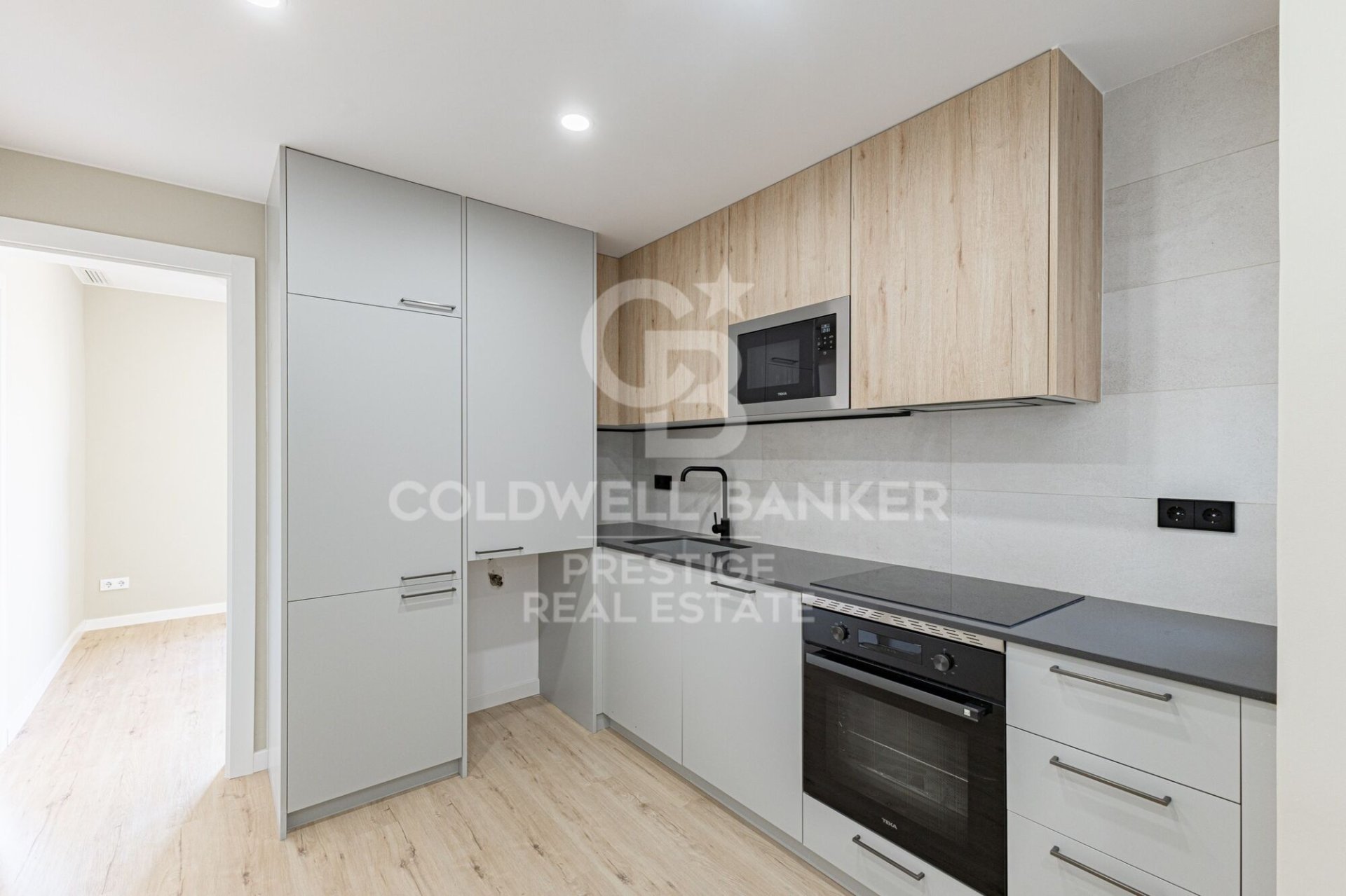 Wohnung in Barcelona, Spanien 3 Schlafzimmer, 76 m2 Nr. 157398