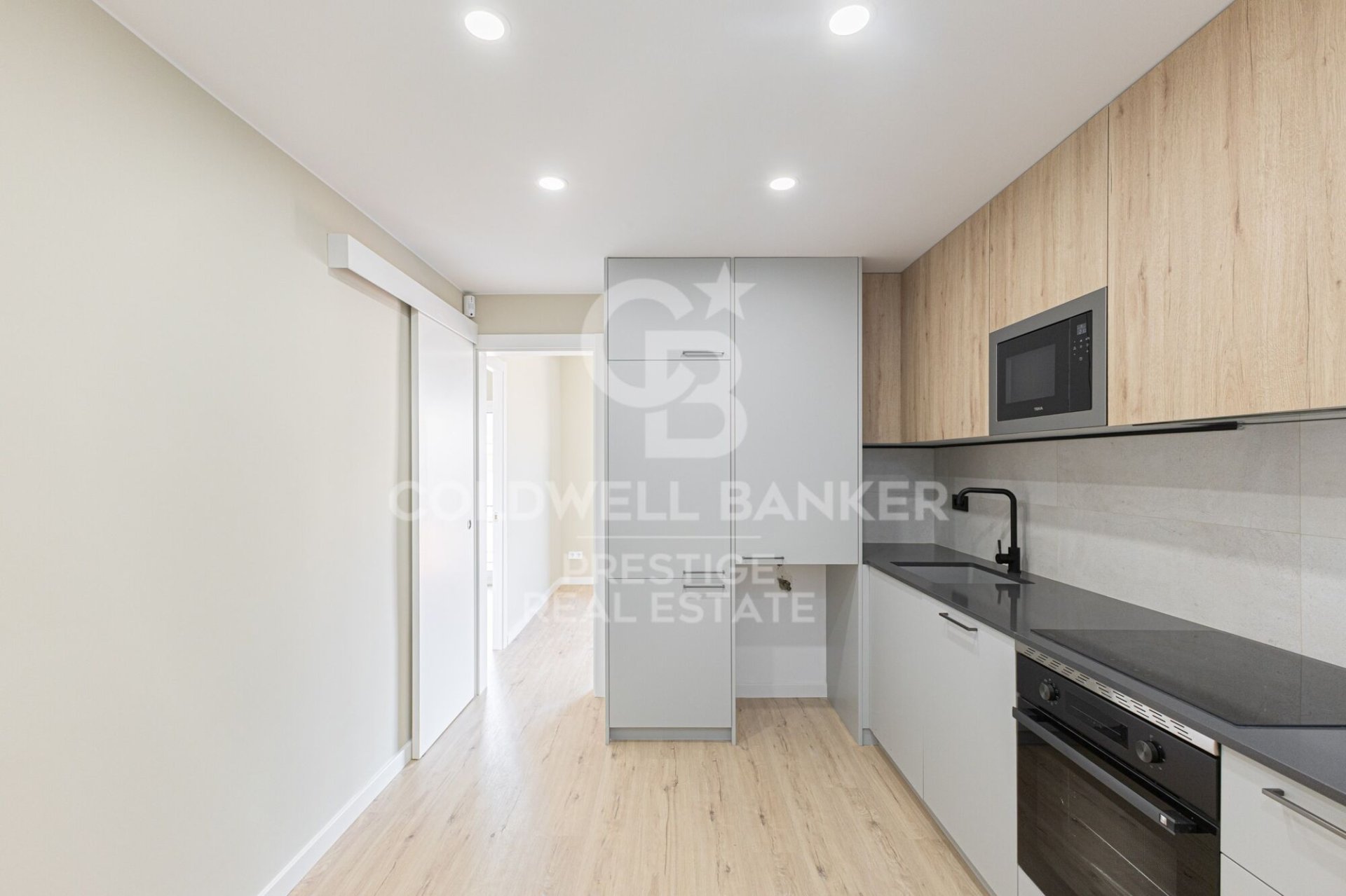 Wohnung in Barcelona, Spanien 3 Schlafzimmer, 76 m2 Nr. 157398