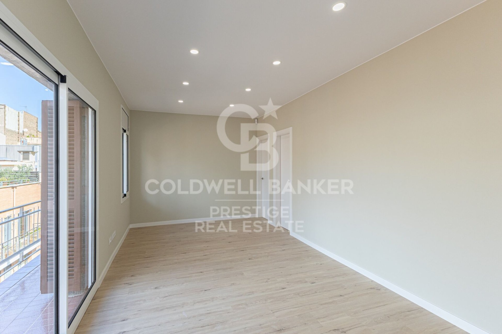 Wohnung in Barcelona, Spanien 3 Schlafzimmer, 76 m2 Nr. 157398