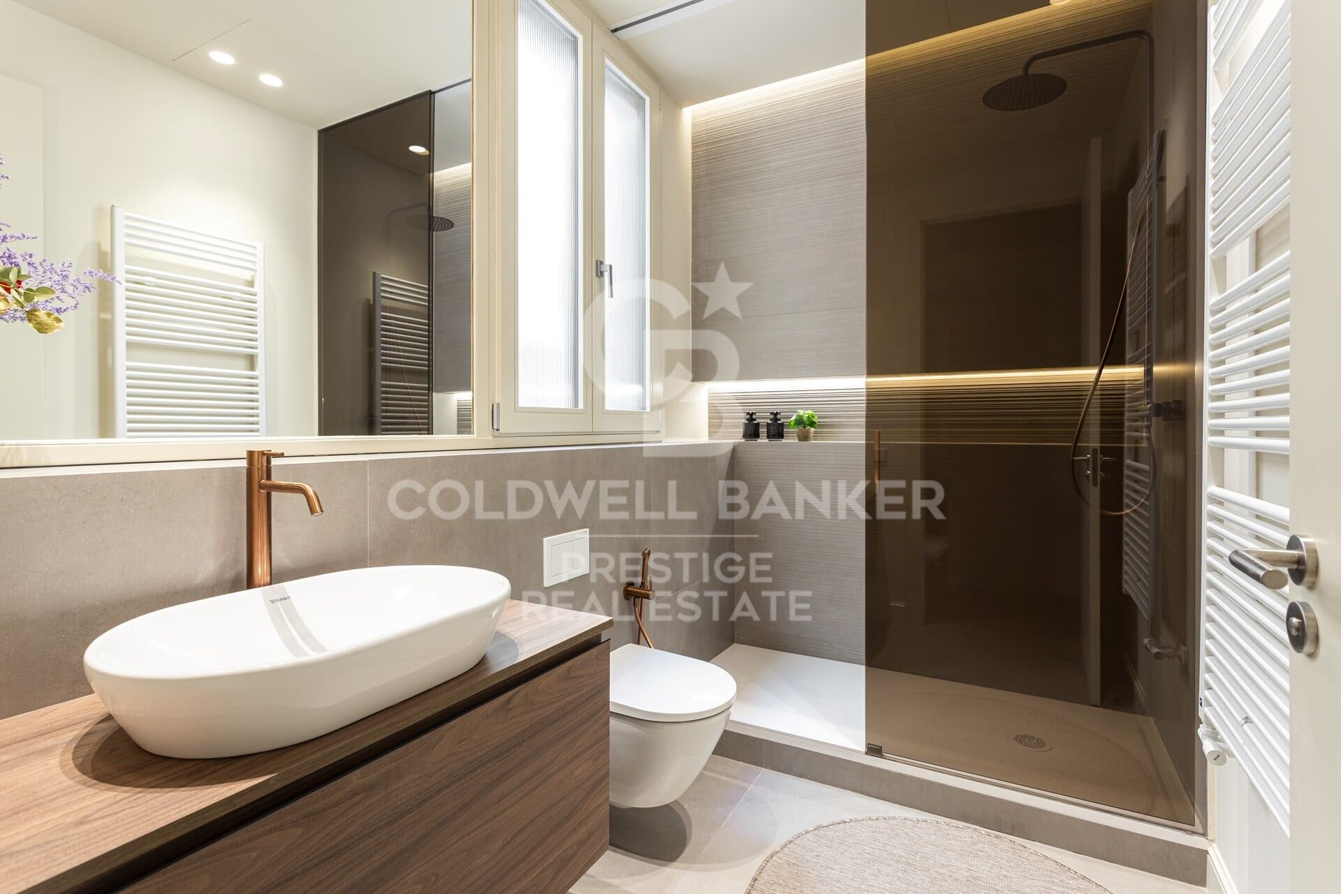 Wohnung in Barcelona, Spanien 4 Schlafzimmer, 203 m2 Nr. 157400