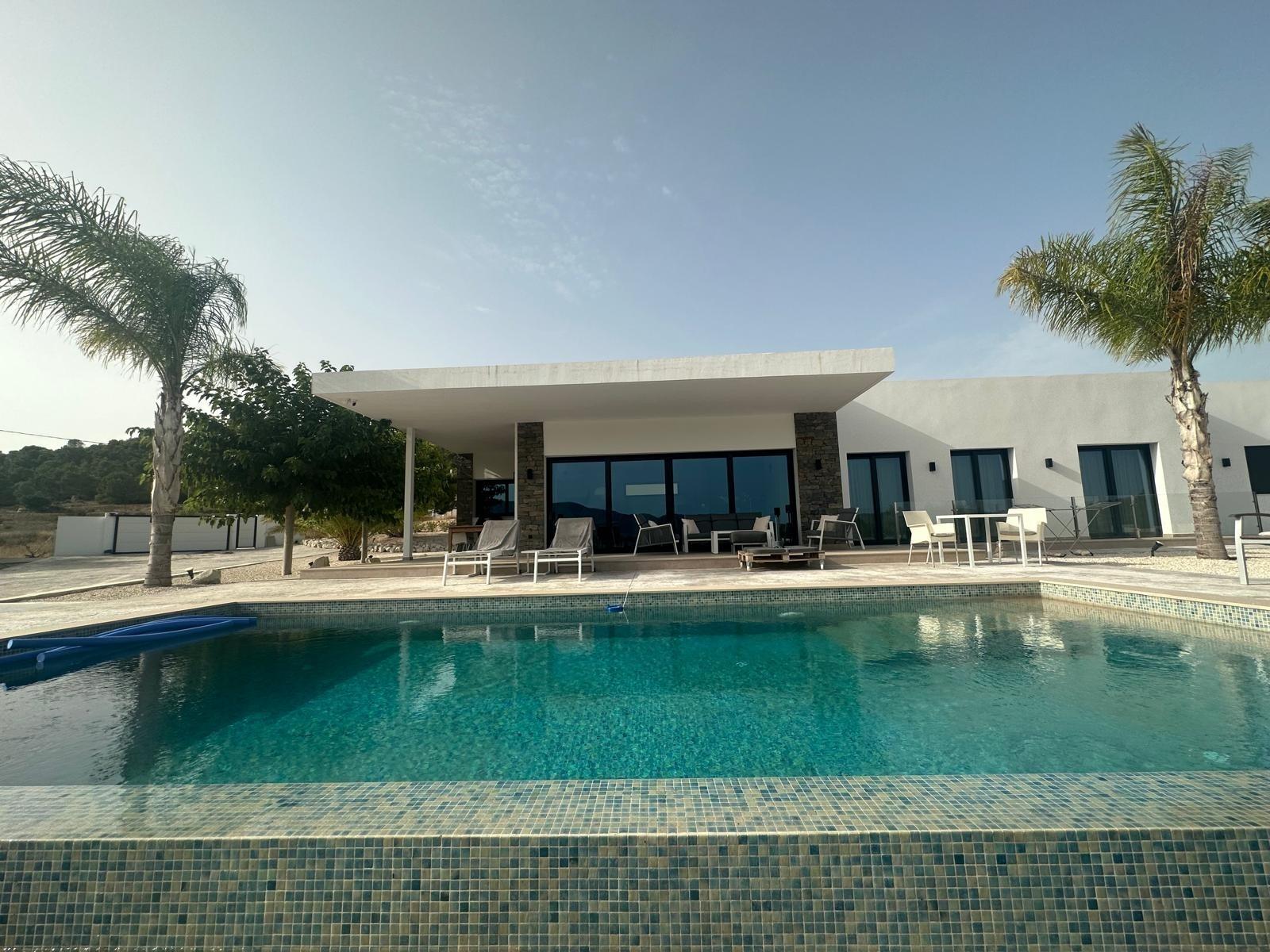 Villa Pinoso, Alicante, Spānijā 3 istabas, 209 m2 Nr. 193907