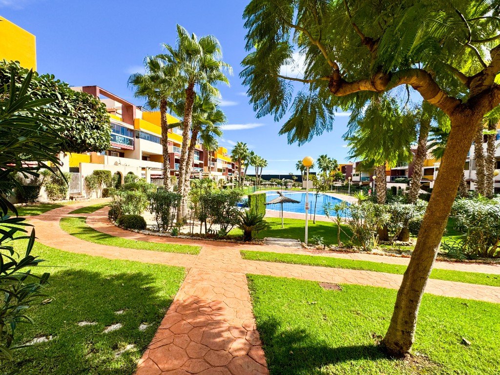 Lägenhet i Playa Flamenca II, Alicante, Spanien 2 sovrum, 68 kvm. Nr. 145264
