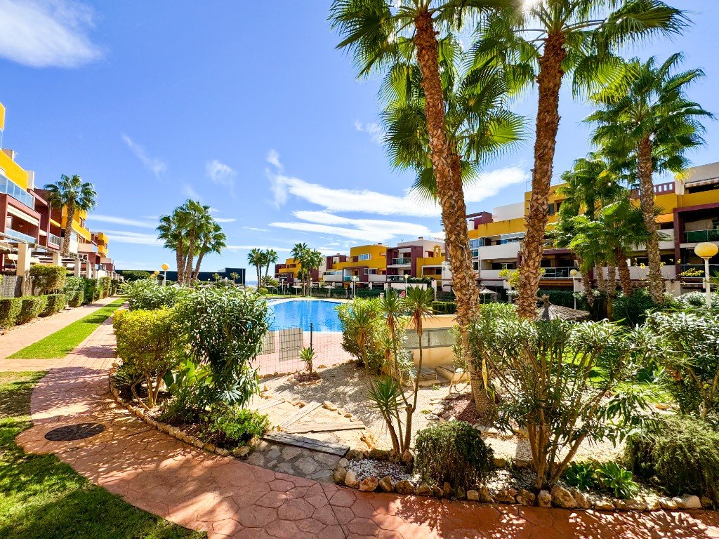 Lägenhet i Playa Flamenca II, Alicante, Spanien 2 sovrum, 68 kvm. Nr. 145264