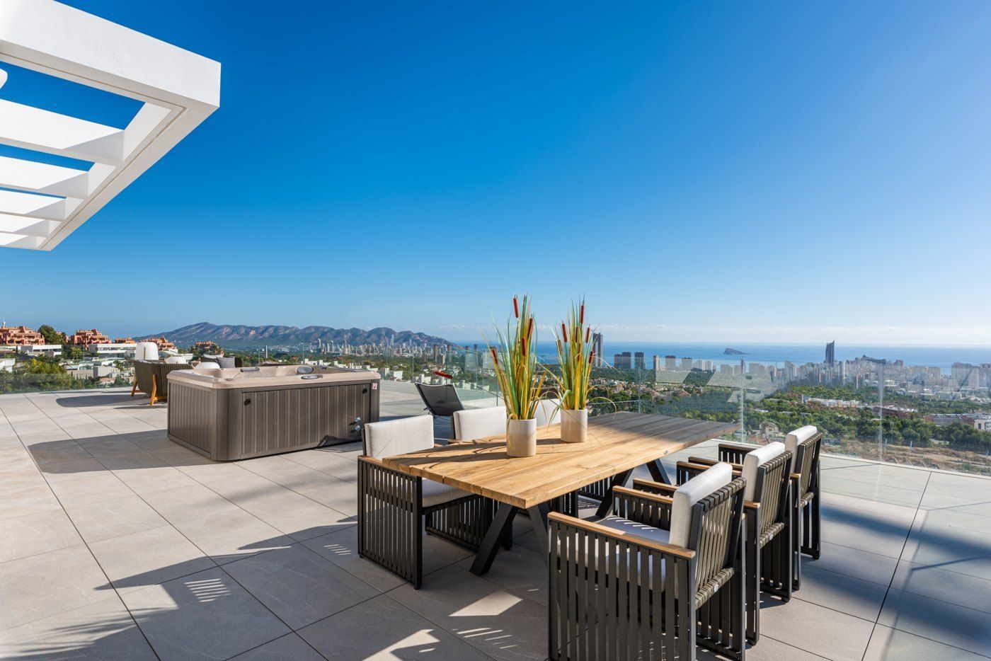 Villa à Finestrat, Alicante, Espagne 5 chambres, 584 m2 No. 95605