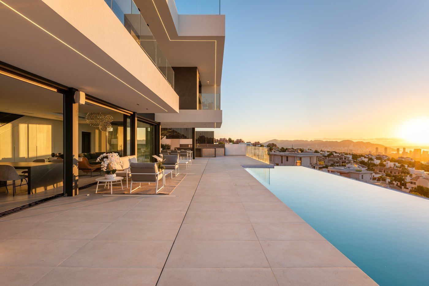 Villa à Finestrat, Alicante, Espagne 5 chambres, 584 m2 No. 95605