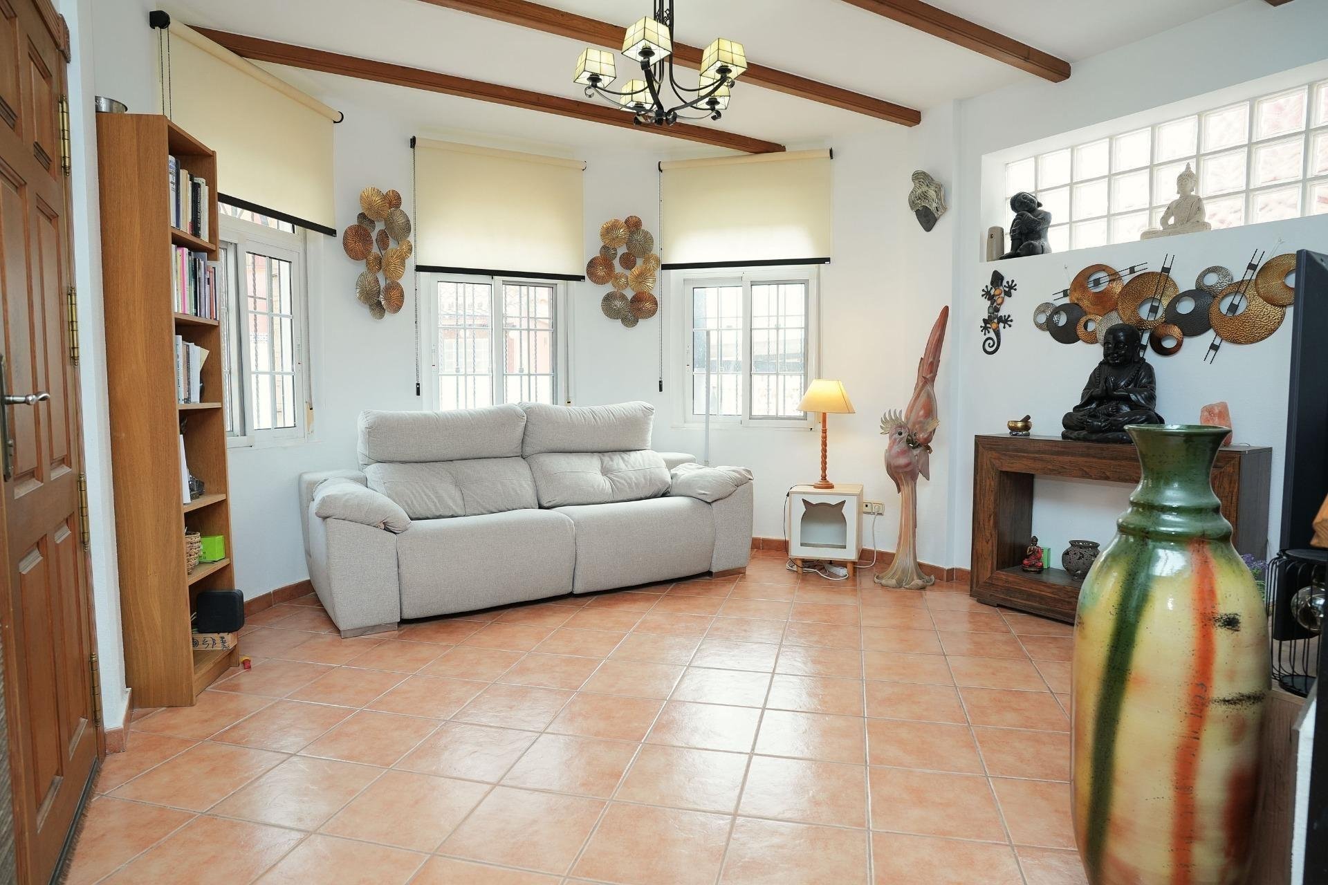 Villa à Los Montesinos, Alicante, Espagne 3 chambres, 89 m2 No. 193366