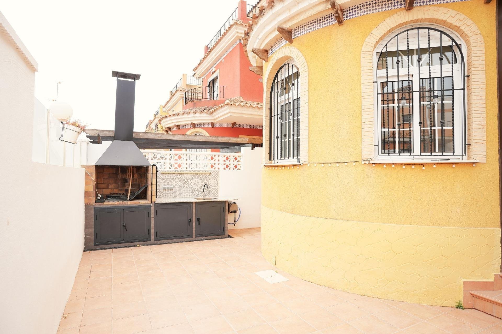 Villa à Los Montesinos, Alicante, Espagne 3 chambres, 89 m2 No. 193366