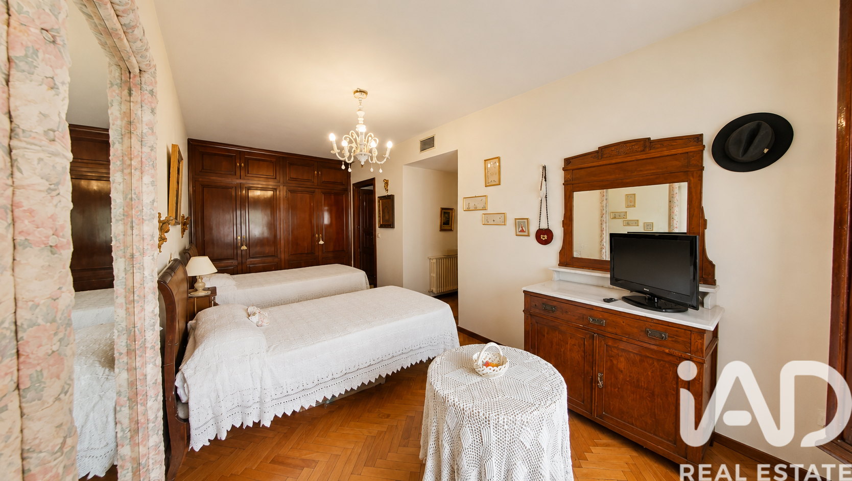 Apartment à Cordoba, Espagne 4 chambres, 300 m2 No. 172228