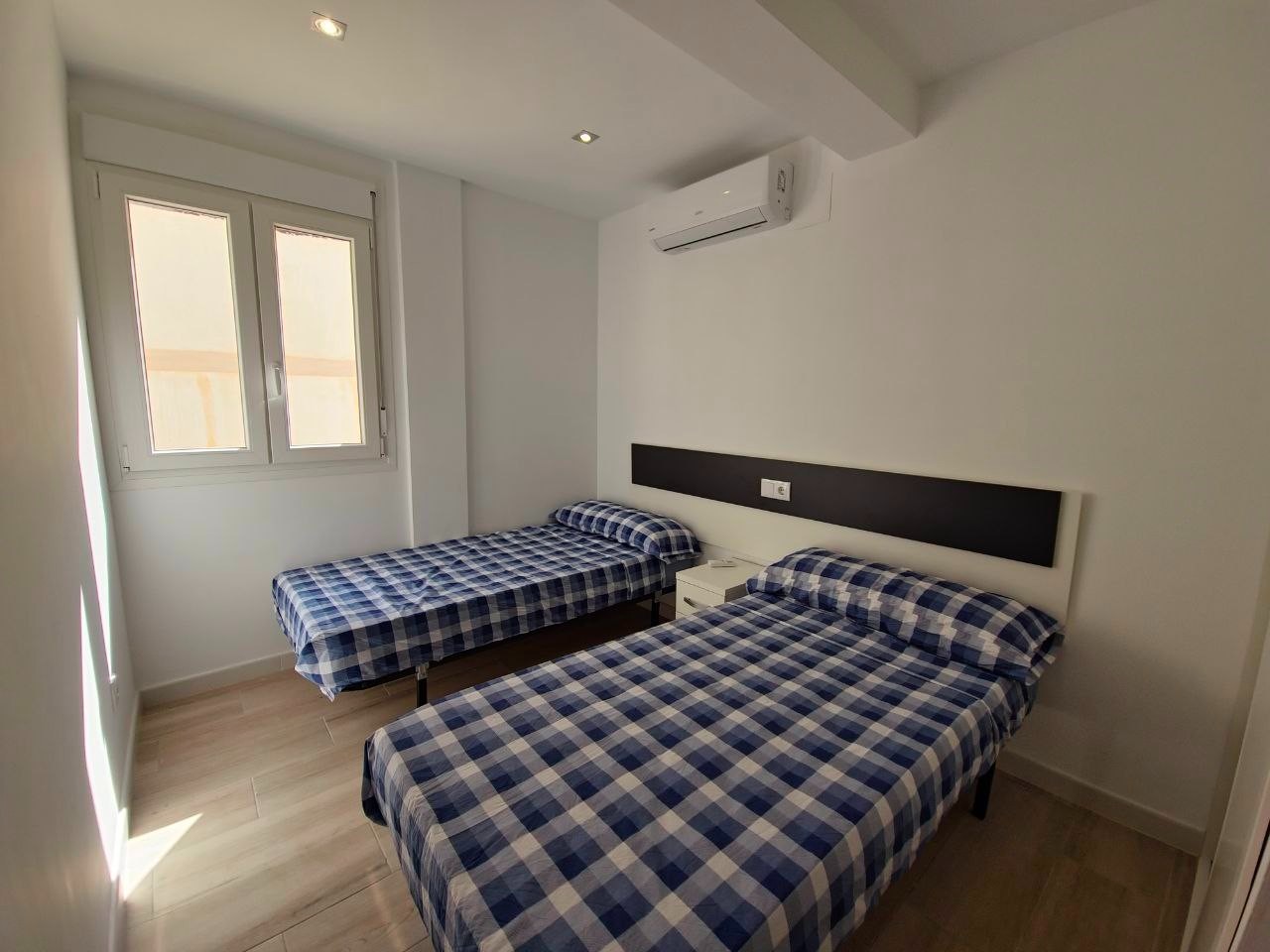 Dúplex en Cabo Roig, Alicante, España 3 dormitorios, 80 m2 No. 181213