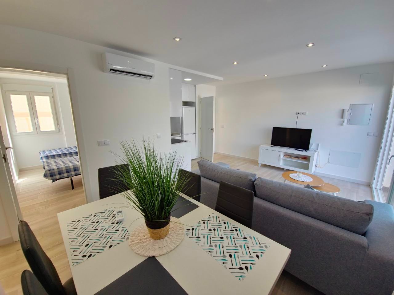 Dúplex en Cabo Roig, Alicante, España 3 dormitorios, 80 m2 No. 181213