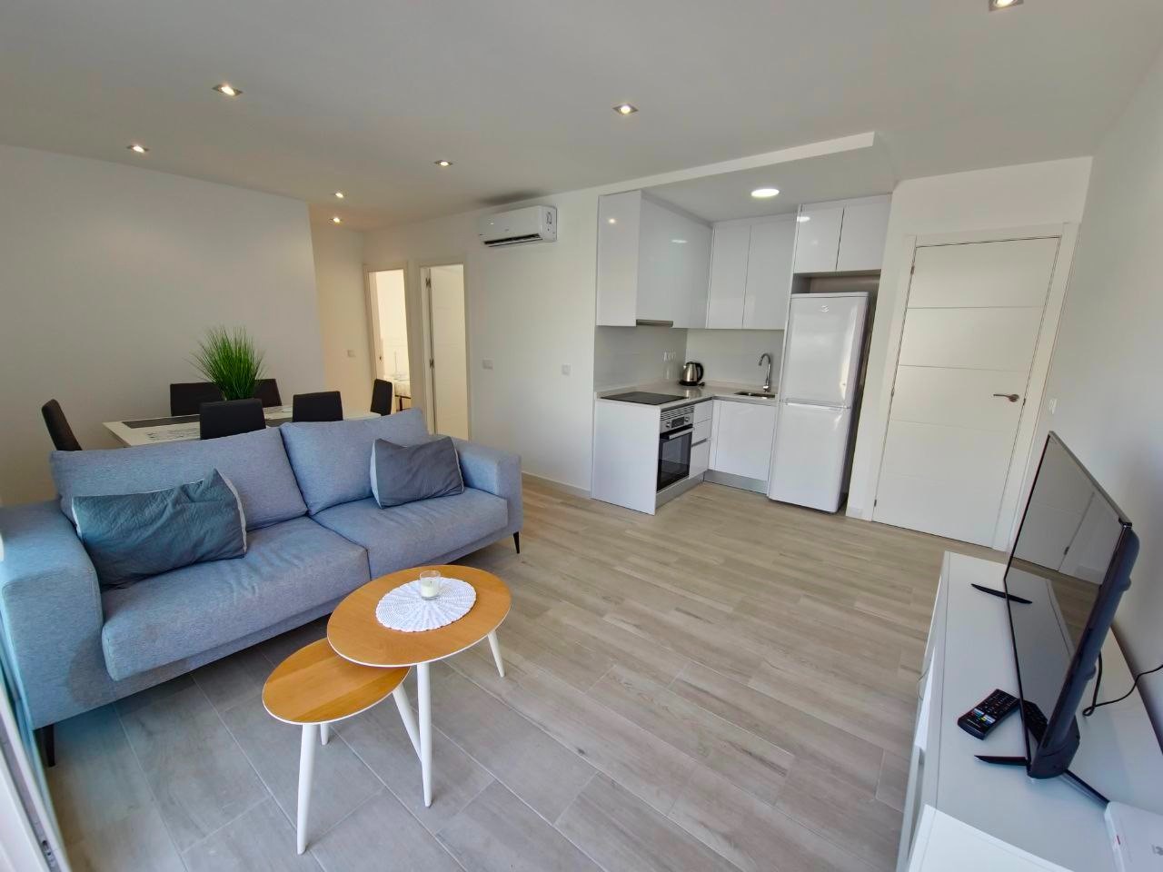 Dúplex en Cabo Roig, Alicante, España 3 dormitorios, 80 m2 No. 181213