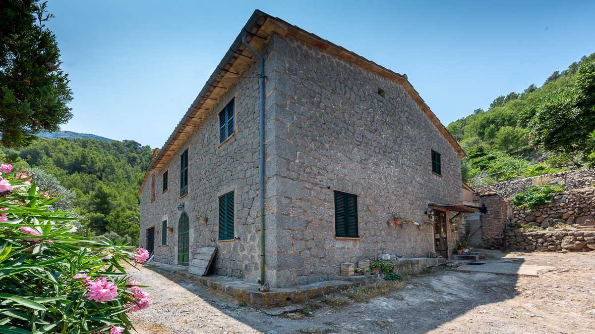 Finka w Deia, Mallorca, Hiszpania 6 sypialni, 305 mkw. nr 73166