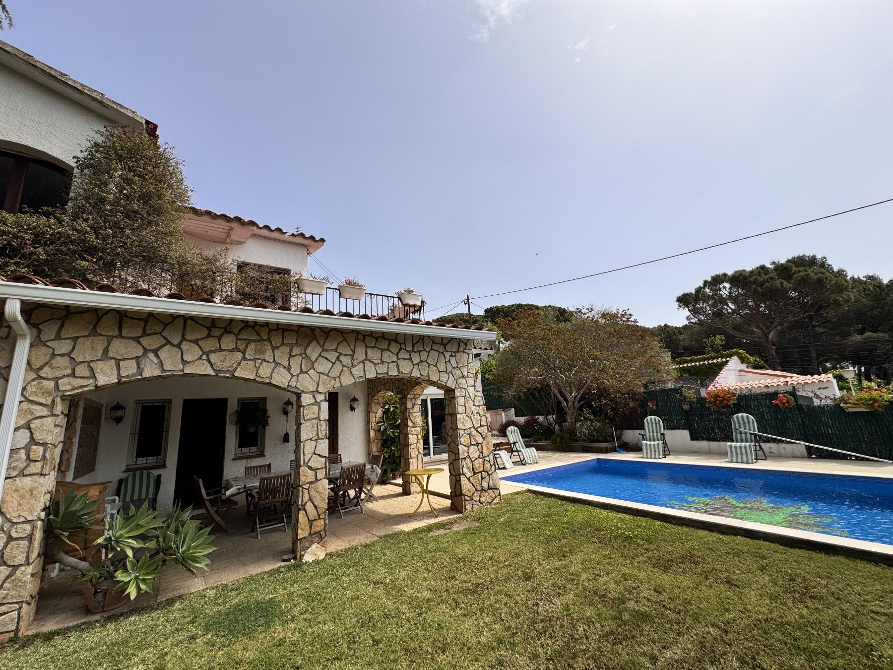 Talo S'Agaro, Girona, Espanja 5 makuuhuonetta, 254 m2 No. 164665