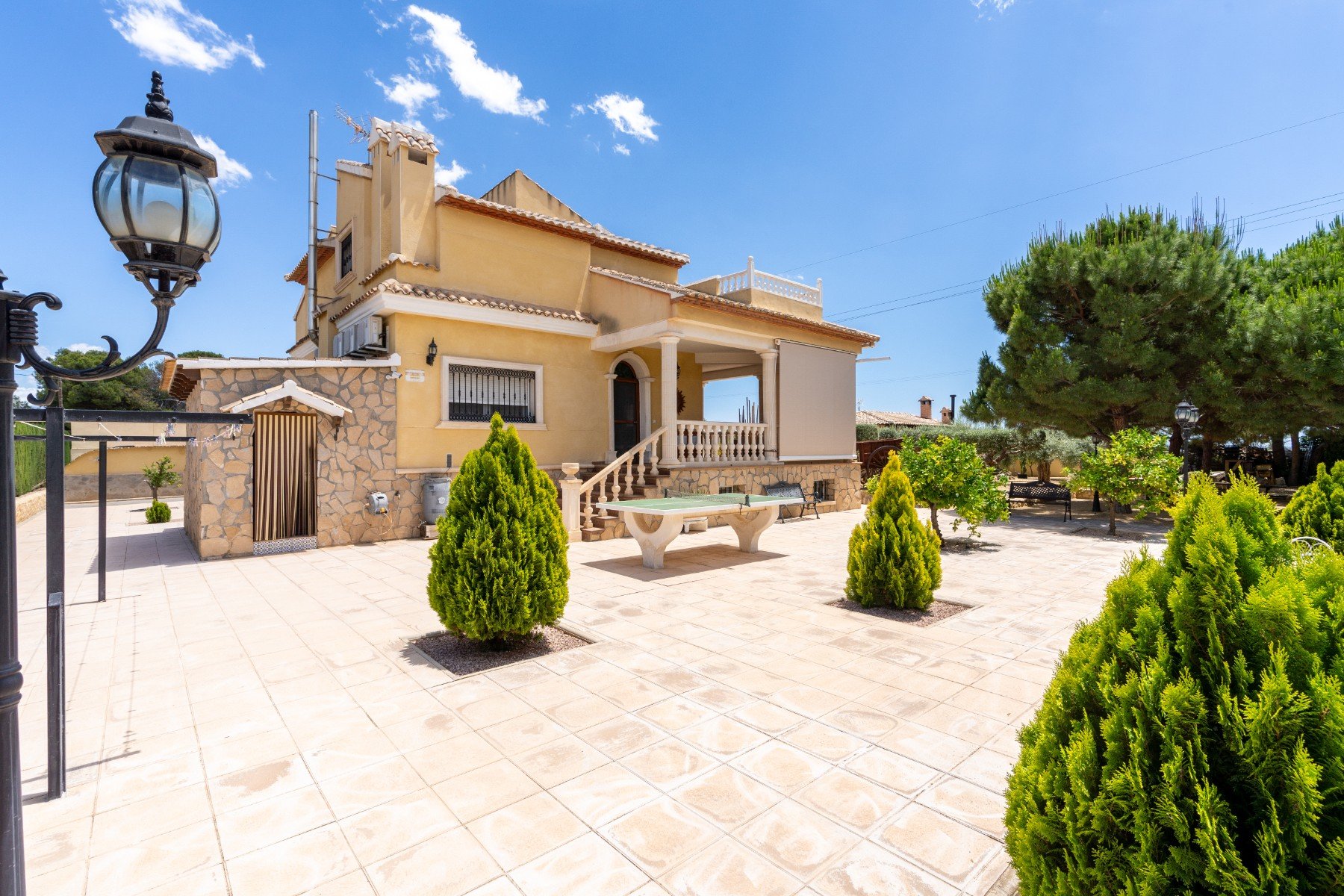 Villa i San Vicente del Raspeig, Alicante, Spanien 5 sovrum, 450 kvm. Nr. 135641