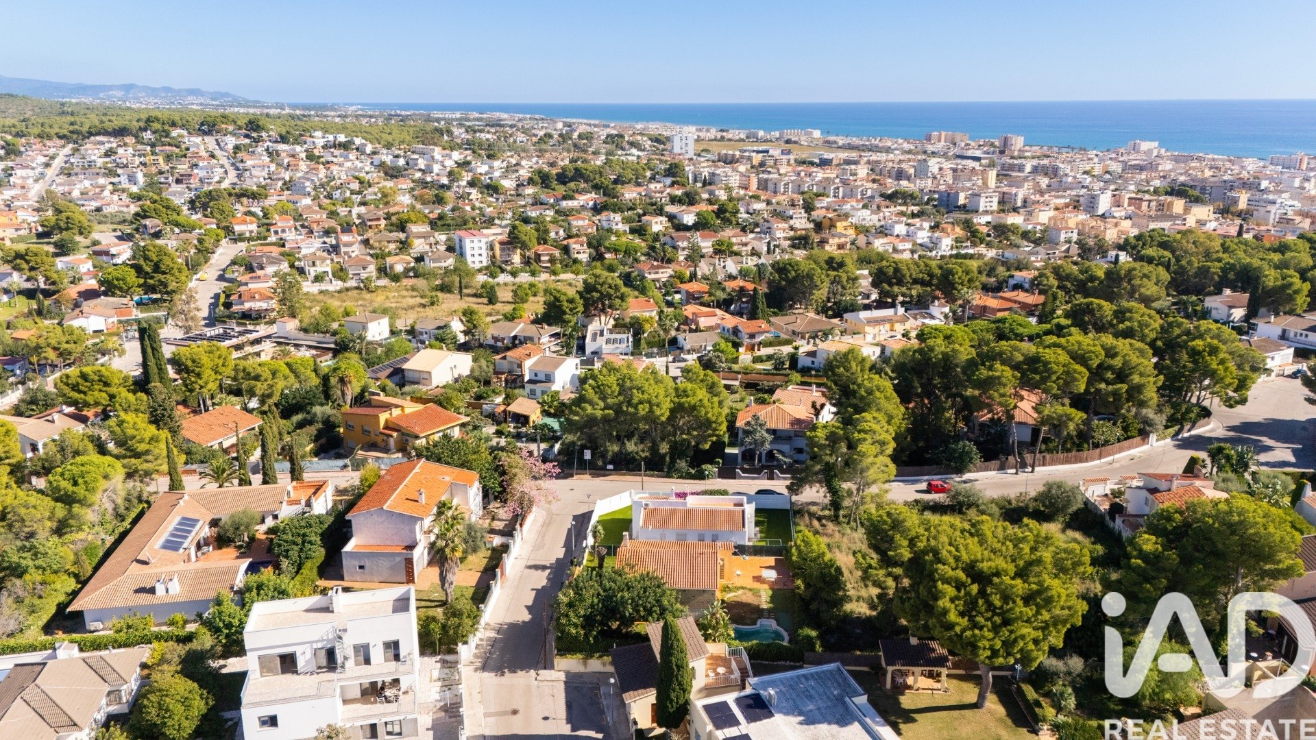 Zemes gabals Cunit, Tarragona, Spānijā 850 m2 Nr. 153136