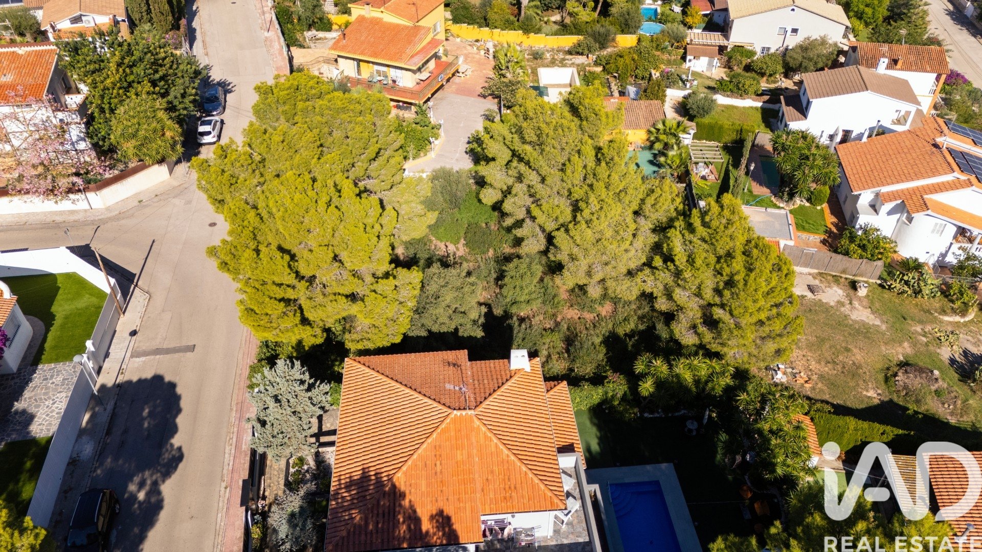 Zemes gabals Cunit, Tarragona, Spānijā 850 m2 Nr. 153136