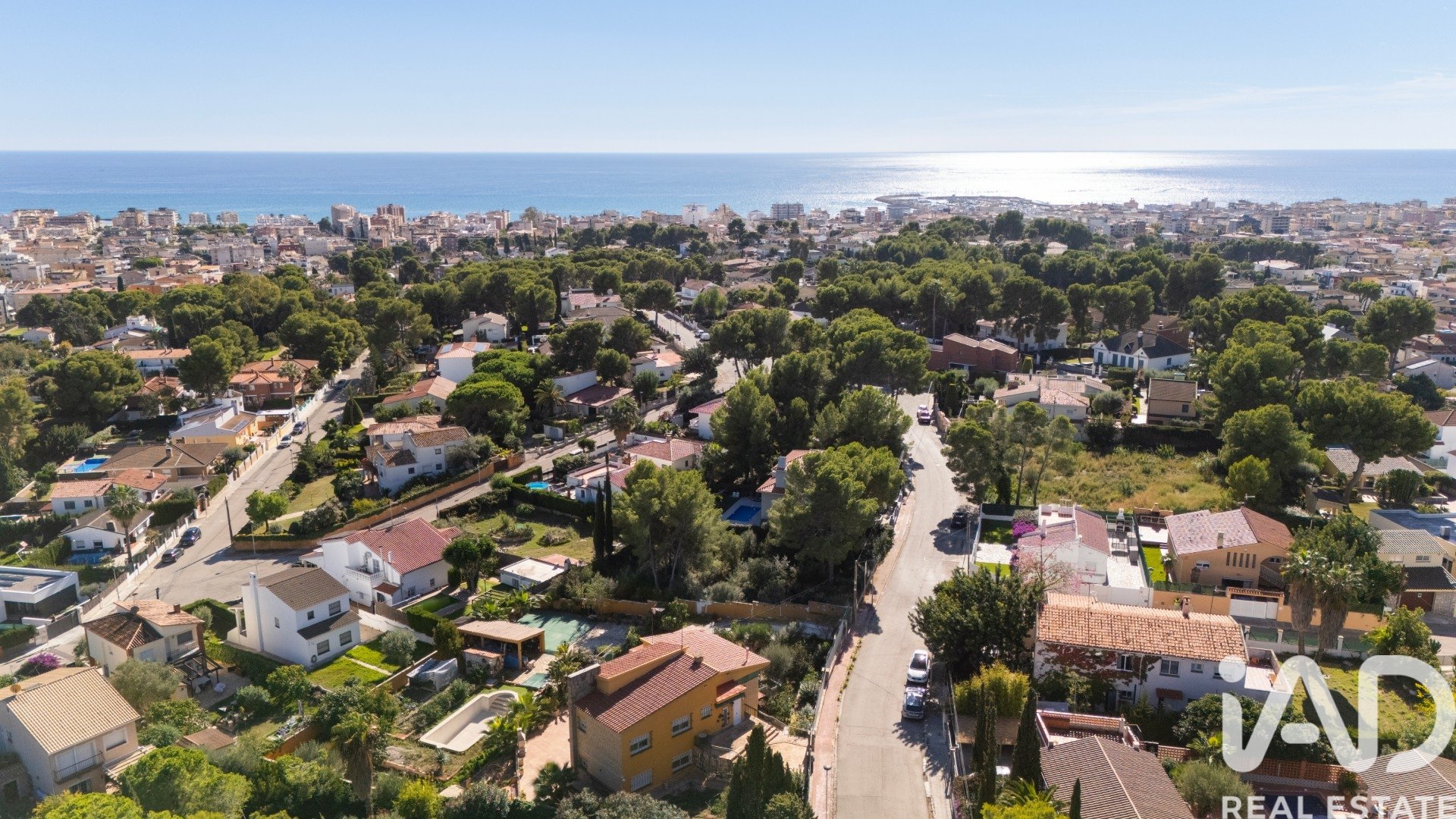 Zemes gabals Cunit, Tarragona, Spānijā 850 m2 Nr. 153136