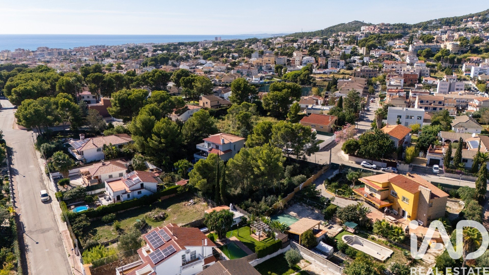 Zemes gabals Cunit, Tarragona, Spānijā 850 m2 Nr. 153136